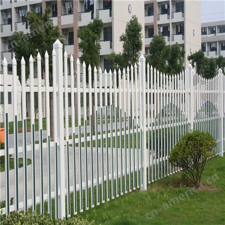塑钢护栏绝缘 PVC草坪护栏 园艺绿化围栏 现货发送