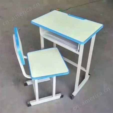 齐齐哈尔学生桌椅套装定制  学生桌椅批发价格——哈亚峰