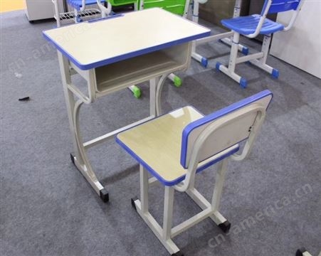 哈尔滨学生课桌椅    中小学生写字桌